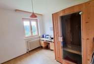 Großzügiges Einfamilienhaus mit 10 Zimmer und Garten in ruhiger Lage