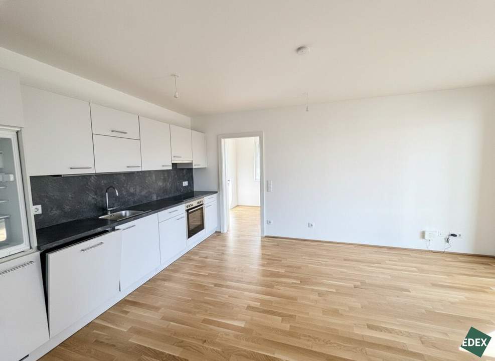 Perfekt für Singles oder Paare: Attraktive 2-Zimmer-Wohnung mit Balkon nahe U1 Rennbahnweg