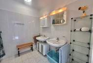 Landhaus mit Charme, Platz und Potenzial in Hohenau!