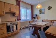 Einfamilienhaus mit großem Grundstück und Teilungsmöglichkeit in Gemeinlebarn