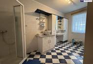 SONNENLAGE - Neuwertiges ca. 160m2 großes Traumhaus mit idyllischem Garten + Terrasse, 2 Garagen &amp; Top-Ausstattung in Ruhelage