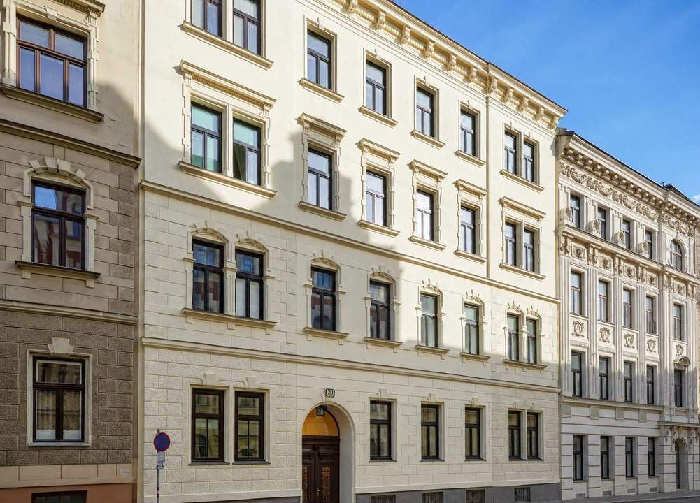 3,5 Zimmer mit großem Balkon warten auf Sie - Stilvolles Altbaujuwel in Bestlage von Währing!
