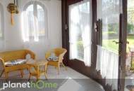 Ebenerdiges Wohnhaus inklusive Einliegerwohnung und romantischem Bauerngarten!