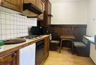 Renovierungsbedürftige EG-Wohnung in Mödling mit kleinem Gartenanteil. Ideal für Hundebesitzer!