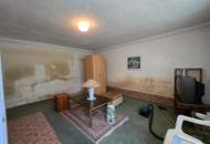 Schönes Grundstück mit sanierungsbedürftigem Haus – ideal für Bastler und Visionäre