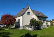 Einfamilienhaus in ruhiger Siedlungslage mit Carport und Garage