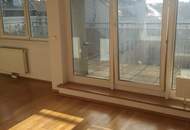 Teilweise Hofruhelage - Helle 2-Zimmerwohnung mit Terrasse und Weitblick (Mietbeginn 01.04.2026)