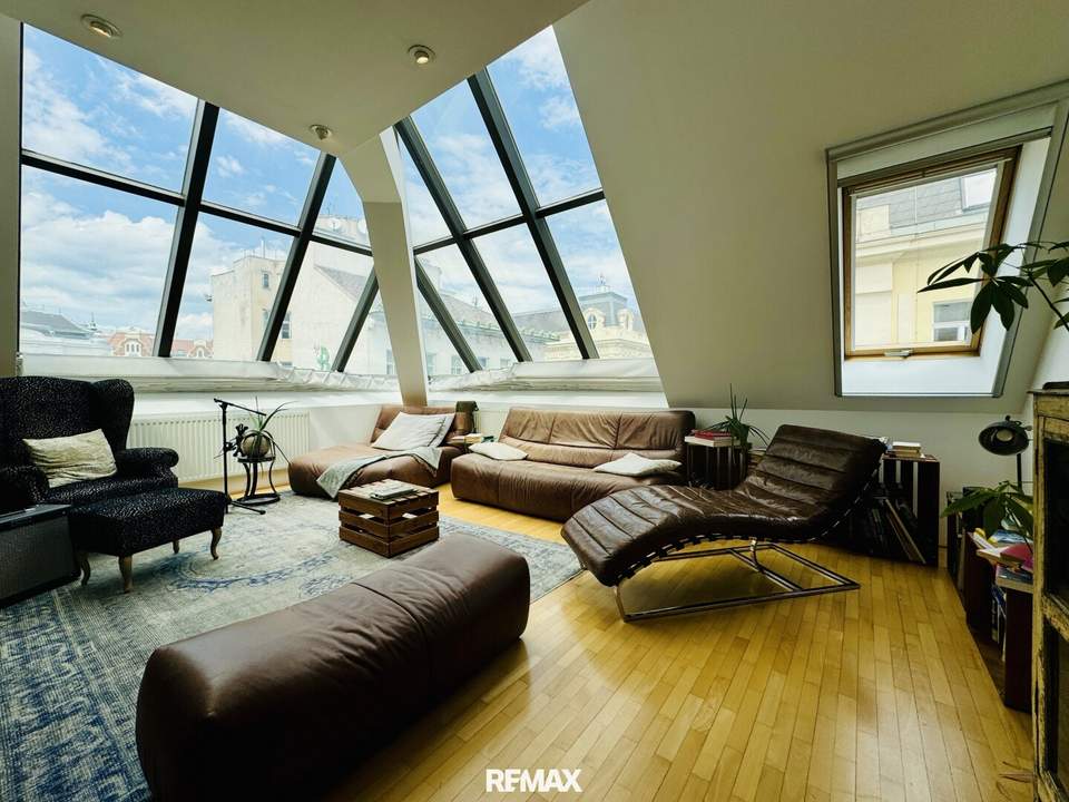 Außergewöhnliche Dachgeschoss-Maisonette mit Dachterrasse und beeindruckendem Wienblick nahe Naschmarkt