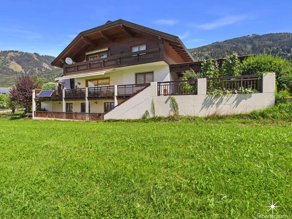 Smart investieren und herrlich wohnen: Gepflegtes Mehrparteienhaus mit 3 Einheiten sowie optionaler Baulandreserve.