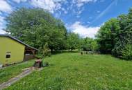 ZWEI WOHNHÄUSER - TRAUMHAFTER BUNGALOW UND KLEINES SOMMERHAUS SAMT PARKÄHNLICHEM GARTEN MIT HERRLICHEM ALTBAUMBESTAND
