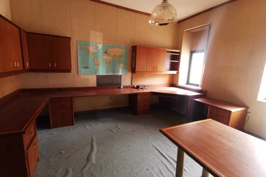 1 große Einraumwohnung. Küche mit viel Platz. Dazu soweit es passt eine Werkstatt im Hoftrakt + Souterrain separat oder zusammen zu erwerben., Wohnung-kauf, 115.000,€, 1100 Wien 10., Favoriten