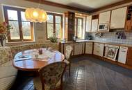 Großzügiges Einfamilienhaus mit Pool und Sauna im Grünen