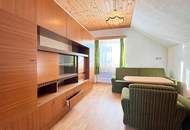 Einfamilienhaus mit Nebengebäude, Doppelgarage und großem Potenzial zur individuellen Gestaltung