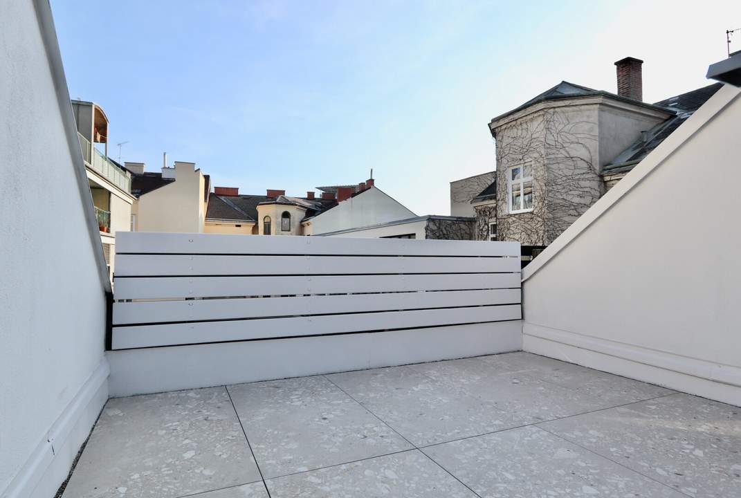 Hofseitige Terrassenwohnung in bester Stadtlage nächst Mariahilfer Straße