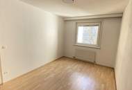 TRAUMHAFTE teilmöbl. 3-Zi. -Neubauloggiawohnung, UNO-City-Nähe, Top-Preis von PRIVAT provisionsfrei