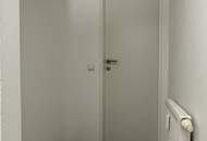Jetzt mit 360° Rundgang und KI-Visualisierung; Idyllisches Wohnen im Grünen - sehr gemütliche 2-Zimmer-Wohnung lädt zum Entspannen und Wohlfühlen ein - perfekt für Naturliebhaber und ab sofort verfügbar!