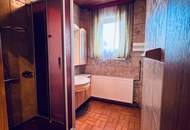 Großzügiges Wohnhaus mit Wintergarten