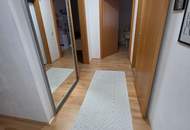 Ansprechende und gemütliche 3-Raum-Wohnung mit großer Loggia in ruhiger Lage! Ihre persönliche Wohlfühloase in zentrumsnaher Lage!