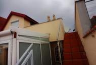 Bezugsfertiges kleines Haus mit Innenhof und Wintergarten!