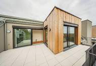 STOCK IM WEG - "Licht. Raum. Luxus. - 5 Zimmer Dacherstbezug mit Gartenblick, Südterrasse & Garage"