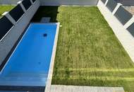 LUXURIÖSES ARCHITEKTENHAUS! SWIMMING POOL, ZIEGELMASSIVBAUWEISE, KLIMAVORBEREITUNG. PROVISIONSFREI für den Käufer.