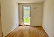 Hirschfeld: Erstbezug und provisionsfrei - 70m2 Garten von der Sonne geküsst! Wie im Urlaub