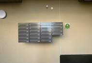 Ihr neues Wohnglück: Sonnige 2-Zimmer-Wohnung mit Traum­balkon, Tischlerküche und Tiefgarage!