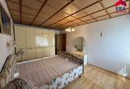 Sehr geräumiges Einfamilienhaus / Zweifamilienhaus in Drösing – Wohnen in absoluter Grünruhelage