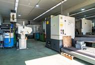 Gepflegte Gewerbehalle mit Büros und Abstellflächen