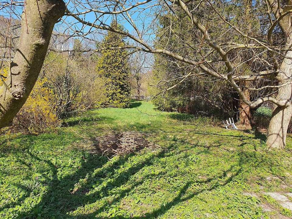 Großzügiges Baugrundstück mit ca. 1.070m2 in 3400 Klosterneuburg - Maria Gugging (Bauklasse I und II)