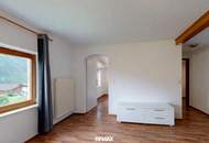 Geräumige 2,5-Zimmer-Wohnung mit KFZ-AP und Balkon!