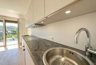 Dachgeschosswohnung mit Weitblick, inkl. PP, Hz, WW und KW // Attic apartment with long view, incl. Parking, Heating, Warm and Cold Water //