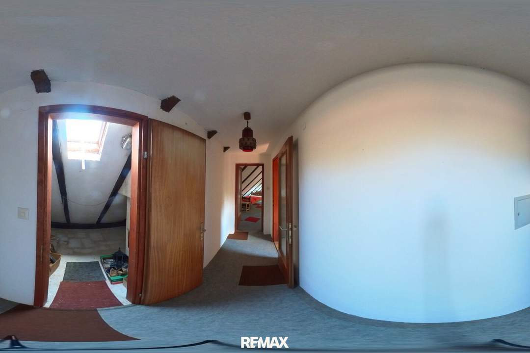 **Charmantes 4-Zimmer-Haus mit Pool, großem Grundstück & traumhafter Aussicht im SÜDBURGENLAND!**