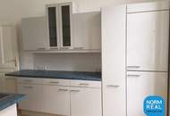 Unbefristet: Elegante 4 Zimmer Altbauwohnung