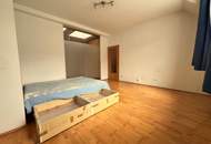 Teilmöblierte Dachgeschosswohnung mit Küche, 2 Zimmer Nähe U3 Ottakring