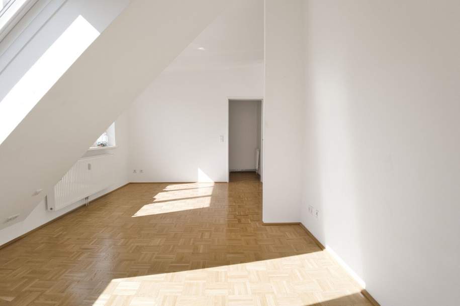 Helle 44m² Dachgeschosswohnung | ruhiger Hoftrakt | 2-Zimmer möglich | Westbahnhofnähe | vermietet bis 03/27 | freier Mietzins | 3,01% KP-Rendite, Wohnung-kauf, 219.000,€, 1150 Wien 15., Rudolfsheim-Fünfhaus