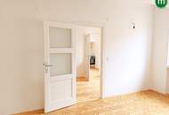 Unbefristete Miete: 2-Zimmer-Altbau mit kleinem Balkon