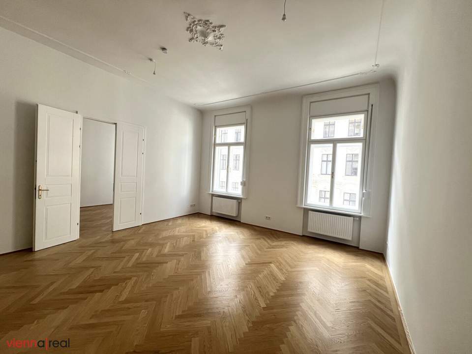 UNBEFRISTET - Repräsentatives 4-Zimmer Objekt ideal als Büro/Kanzlei in Top Innenstadtlage mit separater offener Küche, Balkon, Abstellraum, Kellerabteil - barrierefrei