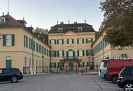 Ein Stück Geschichte mit Zukunft – sanierungsbedürftiges Haus in Traumlage gegenüber Schloss Hunyadi