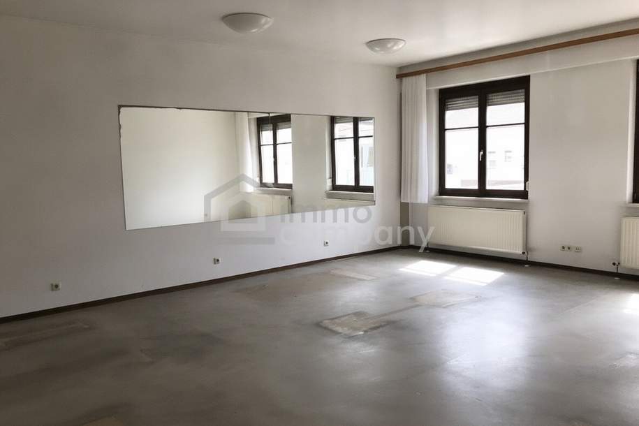 Studio mit Umkleiden / Dusche / WC, Gewerbeobjekt-miete, 10,00,€, 8380 Jennersdorf