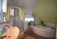 PALMEN, POOL und BARBEQUE