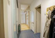 Großzügige Wohnung mit zwei Loggien in Ruhelage!