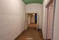 Sanierungsbedürftiger Altbau: 59 m², Potenzial für Wohnen, Büro oder Praxis, beim AKH Wien