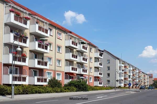 Großzügiges Mehrfamilienhaus mit 13 Wohnungen &amp; vielseitigem Außenbereich
