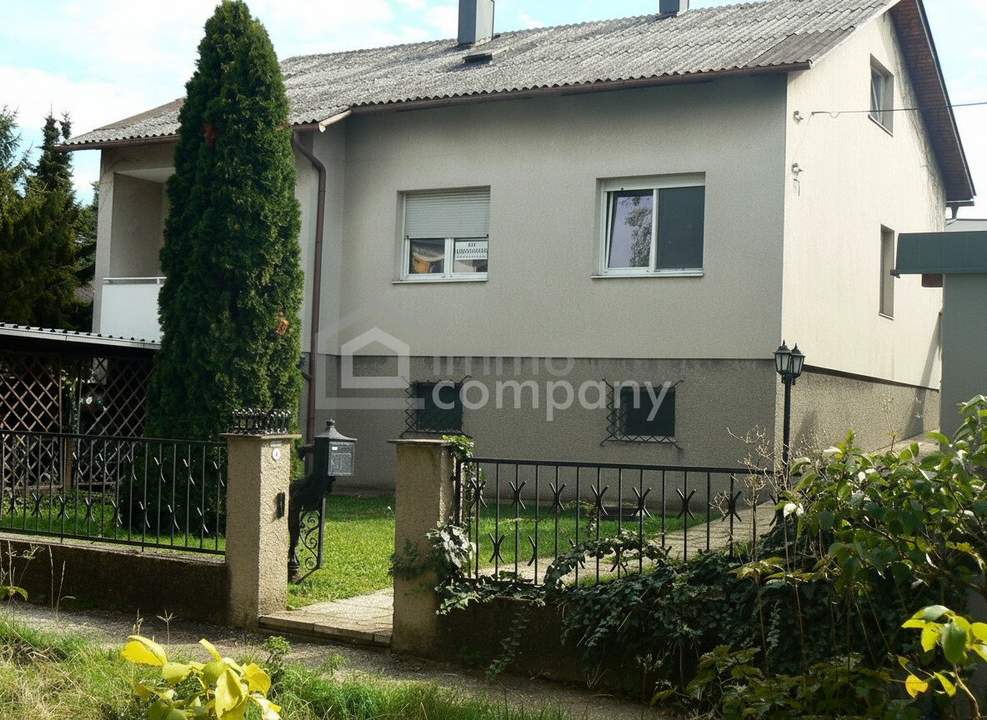 Neusiedl am See - Traumlage - geräumiges Einfamilienhaus mit traumhaftem Innenhof