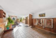 Modernisierungsbedürftiges Wohnhaus in Großweikersdorf nahe Bahnhof mit Garten, Terrasse und ausgezeichneter Infrastruktur!