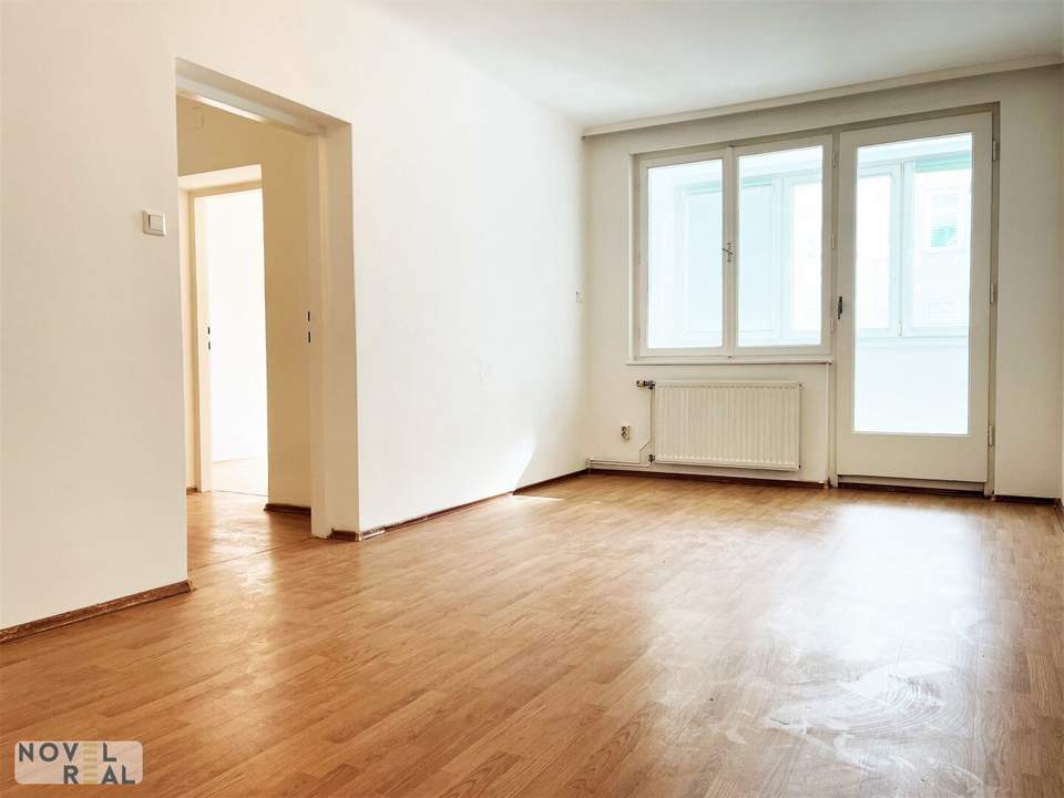 Charmante und lichtdurchflutete Wohnung mit Loggia!!!