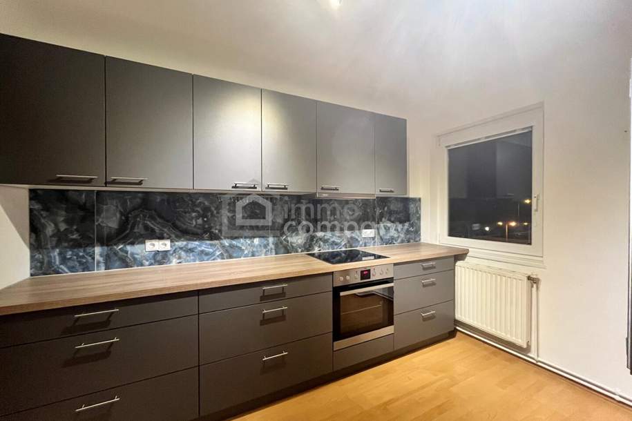 HIER KÖNNEN SIE SOFORT EINZIEHEN – Dachgeschosswohnung mit 3 Zimmer, Wohnung-miete, 814,00,€, 2700 Wiener Neustadt(Stadt)