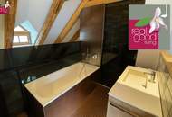 4-Zimmer-Dachgeschoßwohnung mit Galerie & Terrasse in unmittelbarer Nähe zum Karmelitermarkt