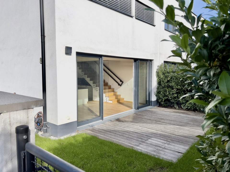 Nähe Golfclub Fontana - Großartige, moderne Doppelhaushälfte mit eigenem Garten &amp; KFZ-Abstellplatz